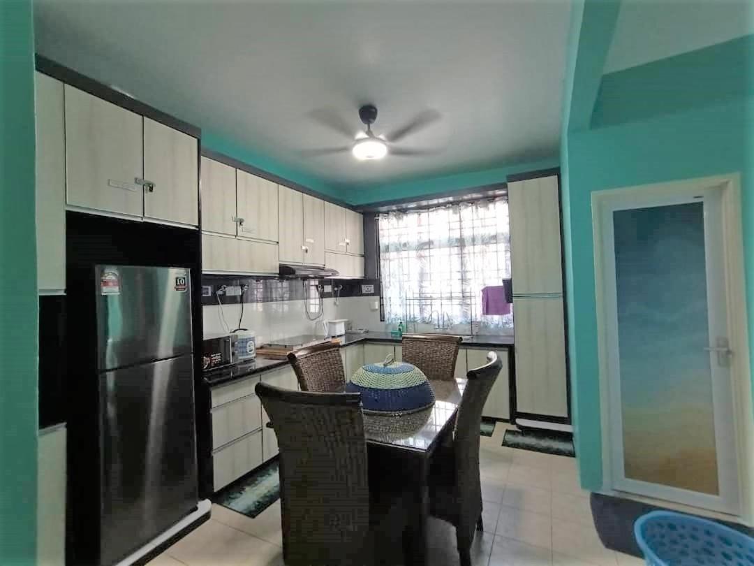 The Handz House II With Wifi - For Family Or Same Gender Only Kepala Batas  Exterior photo